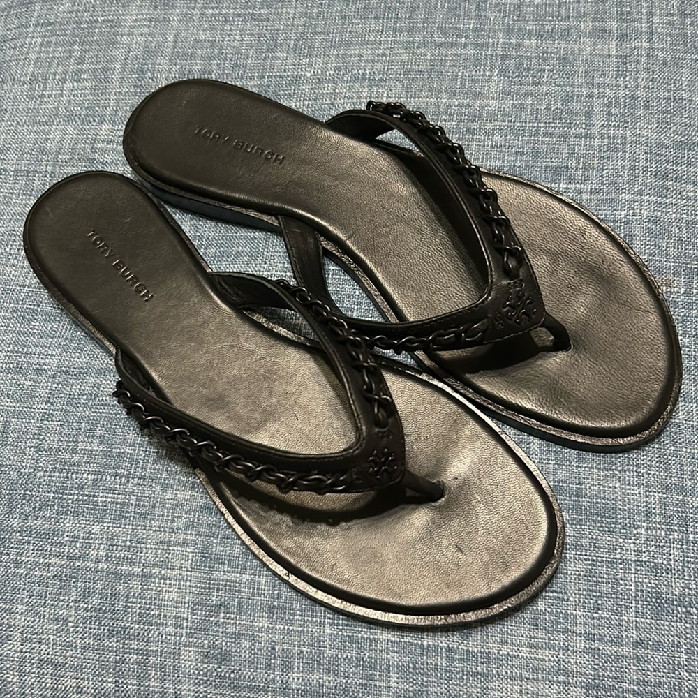 Tory Burch, Everly Black Nappa Leather Chain Thong Flip Flop Sandal Shoes, US 7